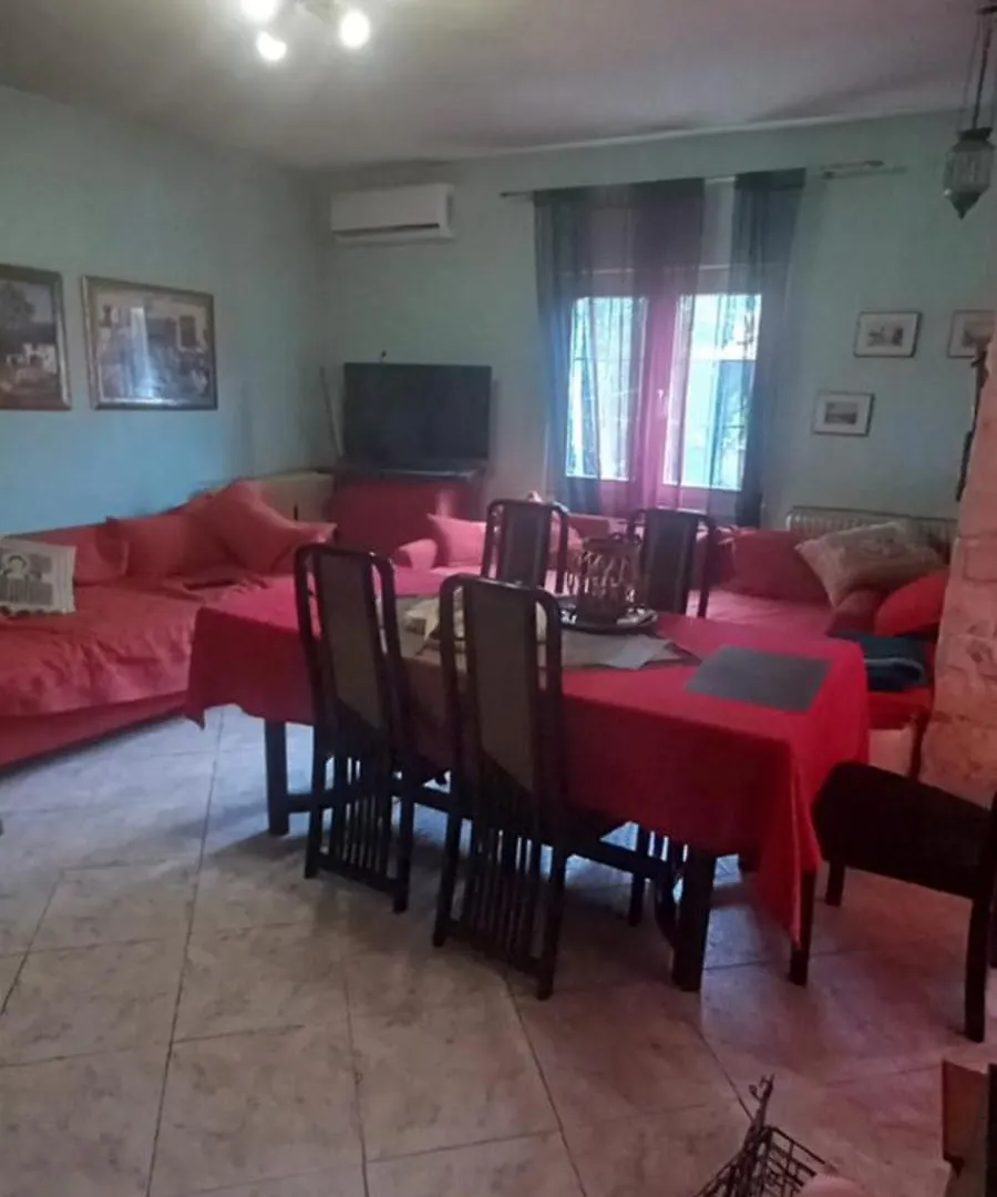 Βιλλα Τζουλια Villa Nea Plagia